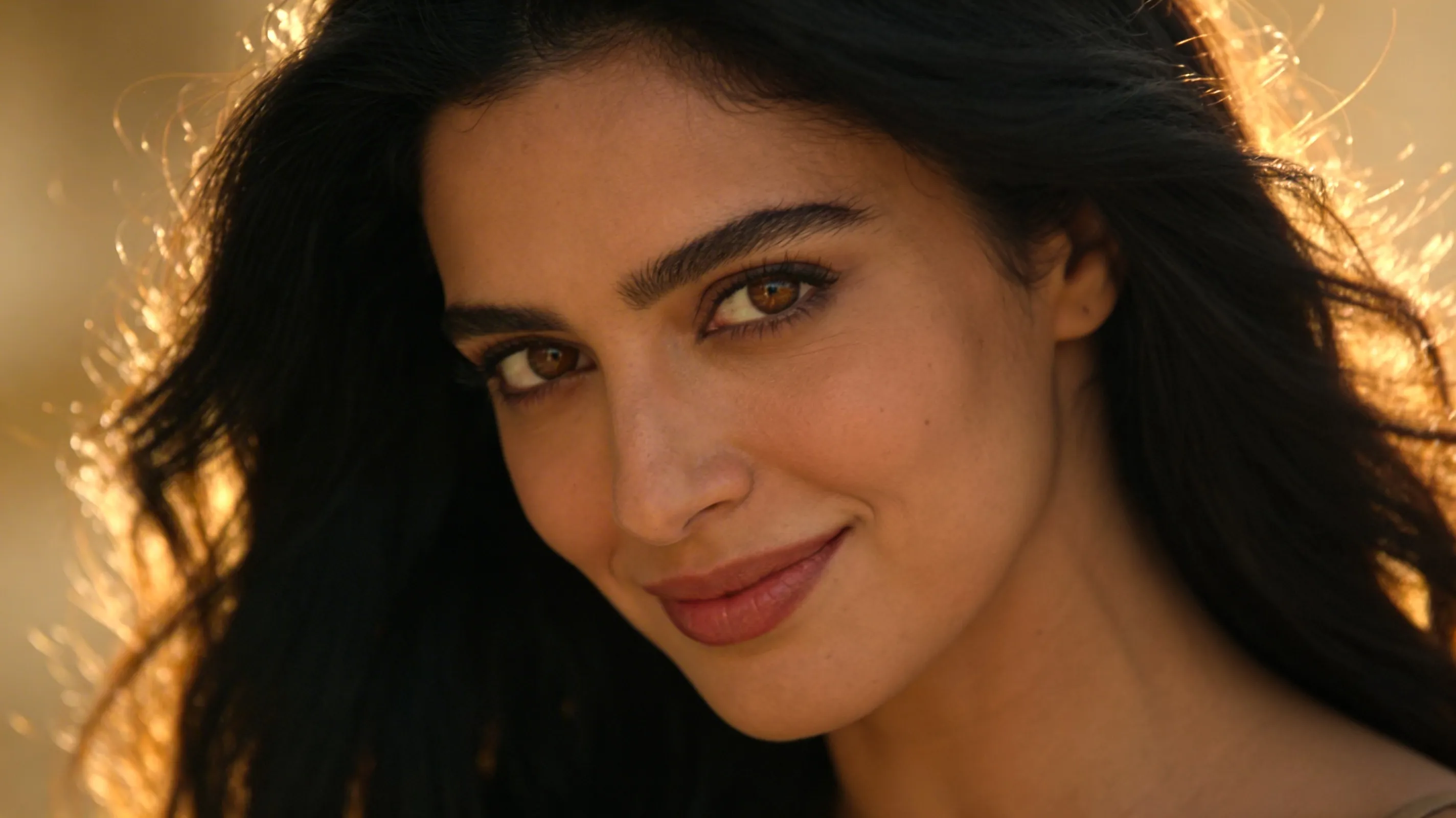 Amira H. — 2